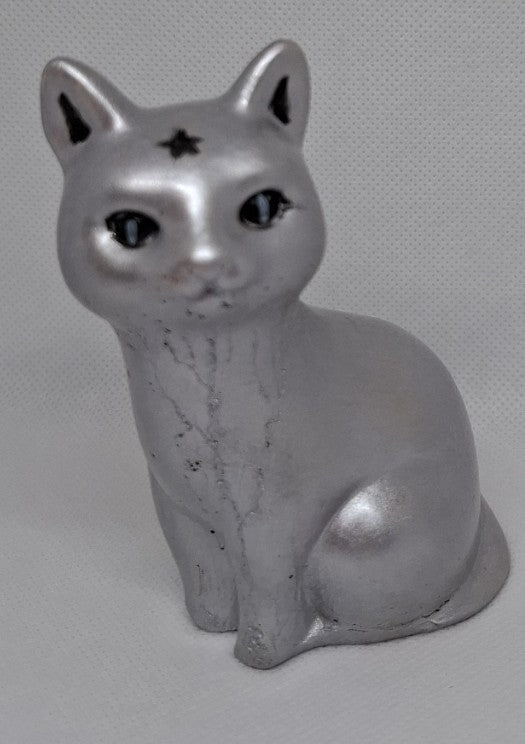 🌟 Mystische Silberkatze aus Beton 🌟